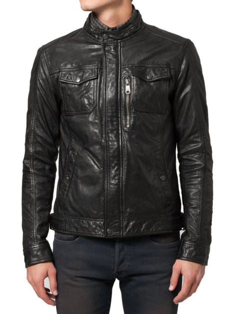 Men’s Fitted Black Leather Jacket With Pockets