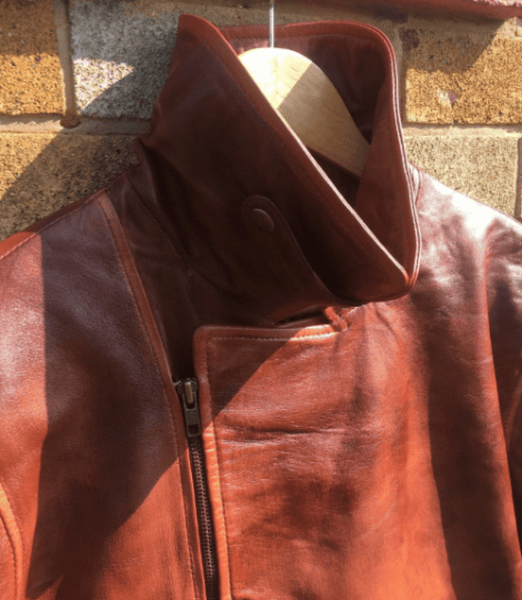 NOORA Mens Brown Movie Costume Leather Jacket With Zipper | Hollywood Celebrity Jackets | Antique Brown Commando Jacket SU063 - Noora International