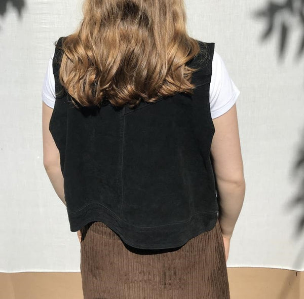 NOORA Vest coat , Women Sleeveless Coat Vintage 90's BLACK suede vest // 100% SUEDE Waistcoat ,motorcycle vest With Button And Pocket SB364 - Noora International