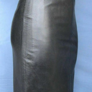 NOORA Handmade Women LambSkin Black Leather pencil skirt ,Leather Outfit, Women's FULL Leather skirt, 100% Genuine Leather skirt SP99